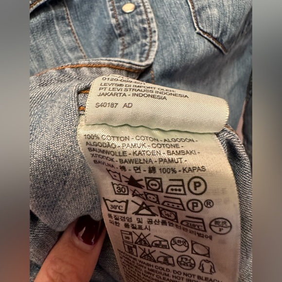 Levi’s western denim trucker shirt with snap buttons - Picture 7 of 7